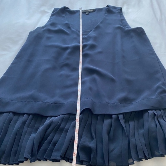 Banana Republic v neck navy sleeveless top ruffle hem tank sheer fabric size S - Picture 8 of 13
